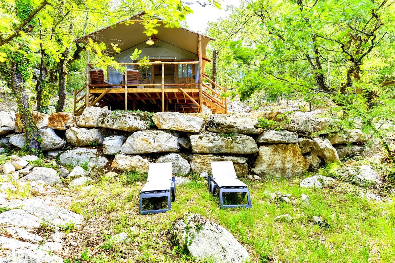 Cabanes Lodges Le Serviere Balazuc Room photo